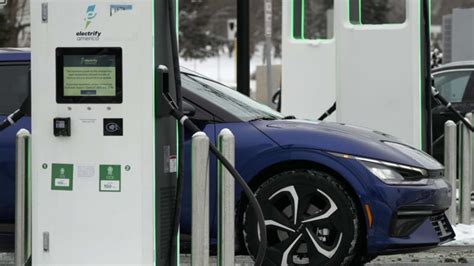 4 in 10 say next vehicle will be electric: AP-NORC/EPIC poll